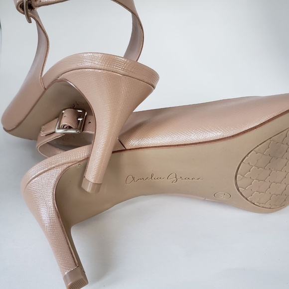 Amelia Grace Korine beige heeled shoe size 7M - Picture 9 of 11
